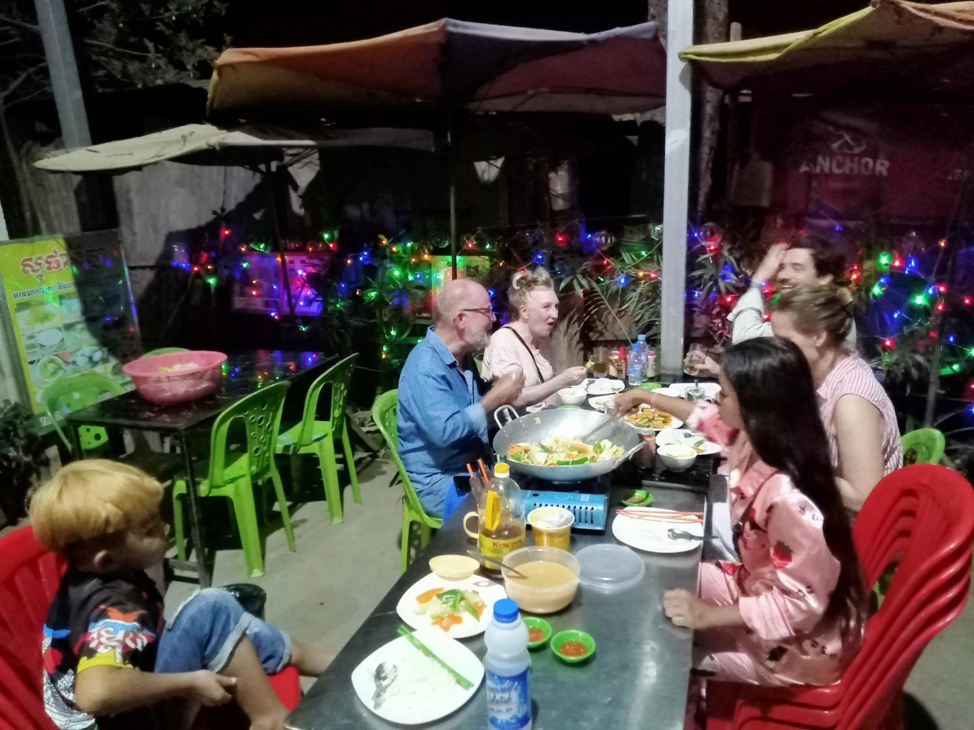 Tonle Mekong Homestay Krong Kracheh Экстерьер фото